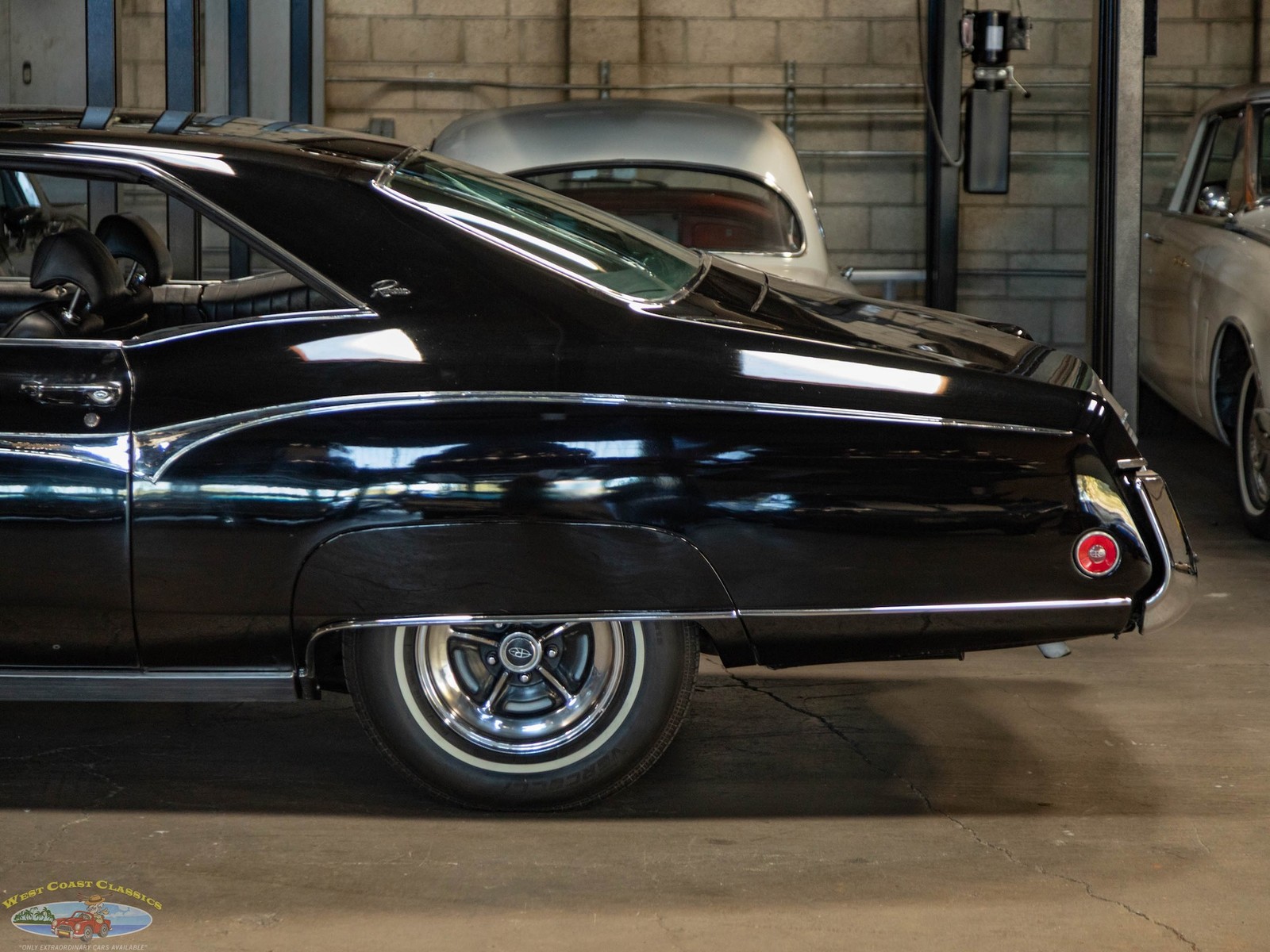 Buick-Riviera-1970-2-Door-Hardtop-3