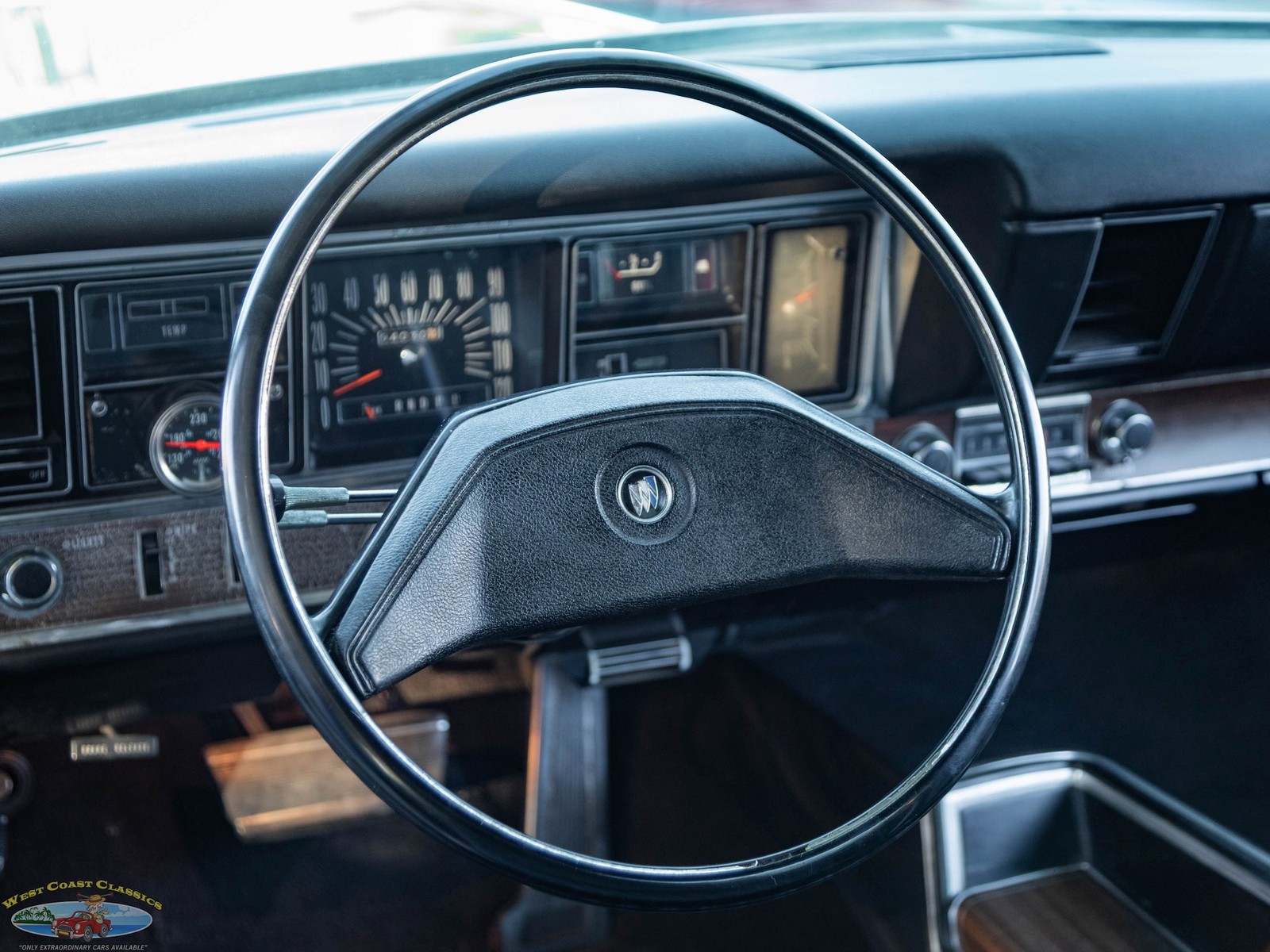 Buick-Riviera-1970-2-Door-Hardtop-34