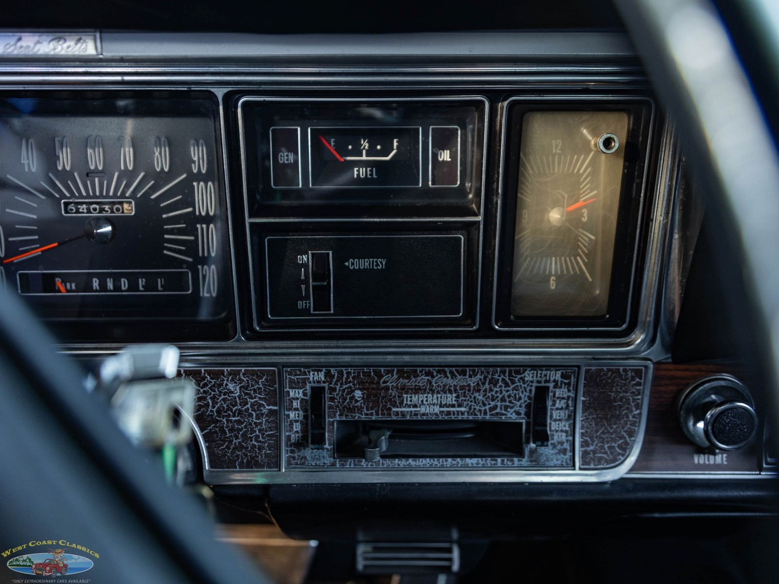 Buick-Riviera-1970-2-Door-Hardtop-37