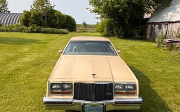 Buick-Riviera-1979-Coupe-1
