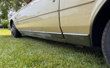 Buick-Riviera-1979-Coupe-9