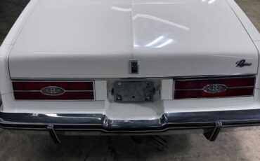 Buick-Riviera-1985-COUPE-22