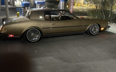 Buick-Riviera-1985-Coupe-13