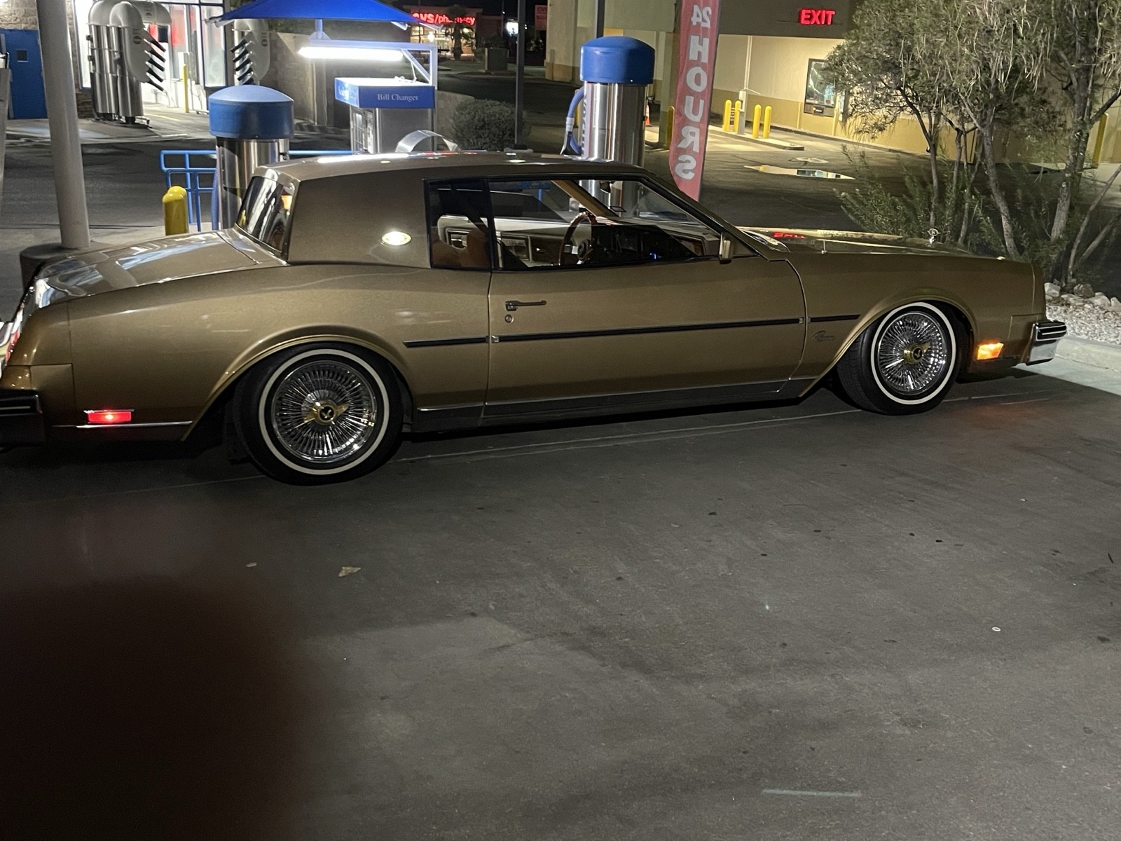 Buick-Riviera-1985-Coupe-13