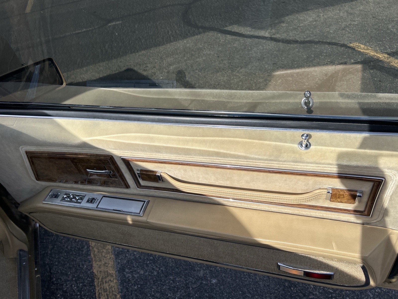 Buick-Riviera-1985-Coupe-20