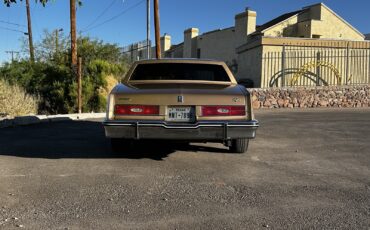 Buick-Riviera-1985-Coupe-5