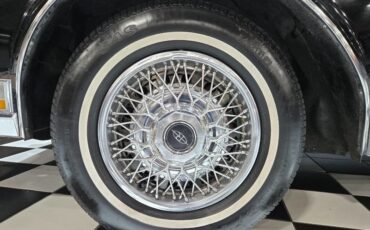 Buick-Riviera-1985-Coupe-5