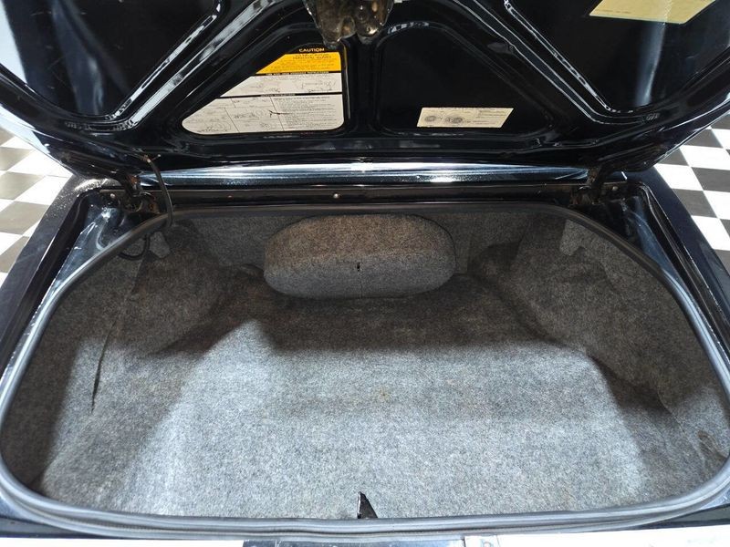 Buick-Riviera-1985-Coupe-6