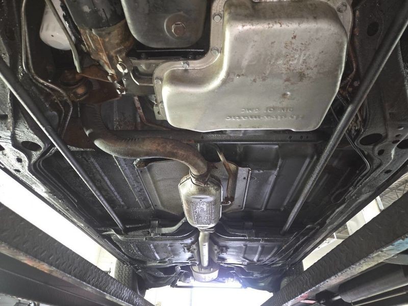 Buick-Riviera-1985-Coupe-7