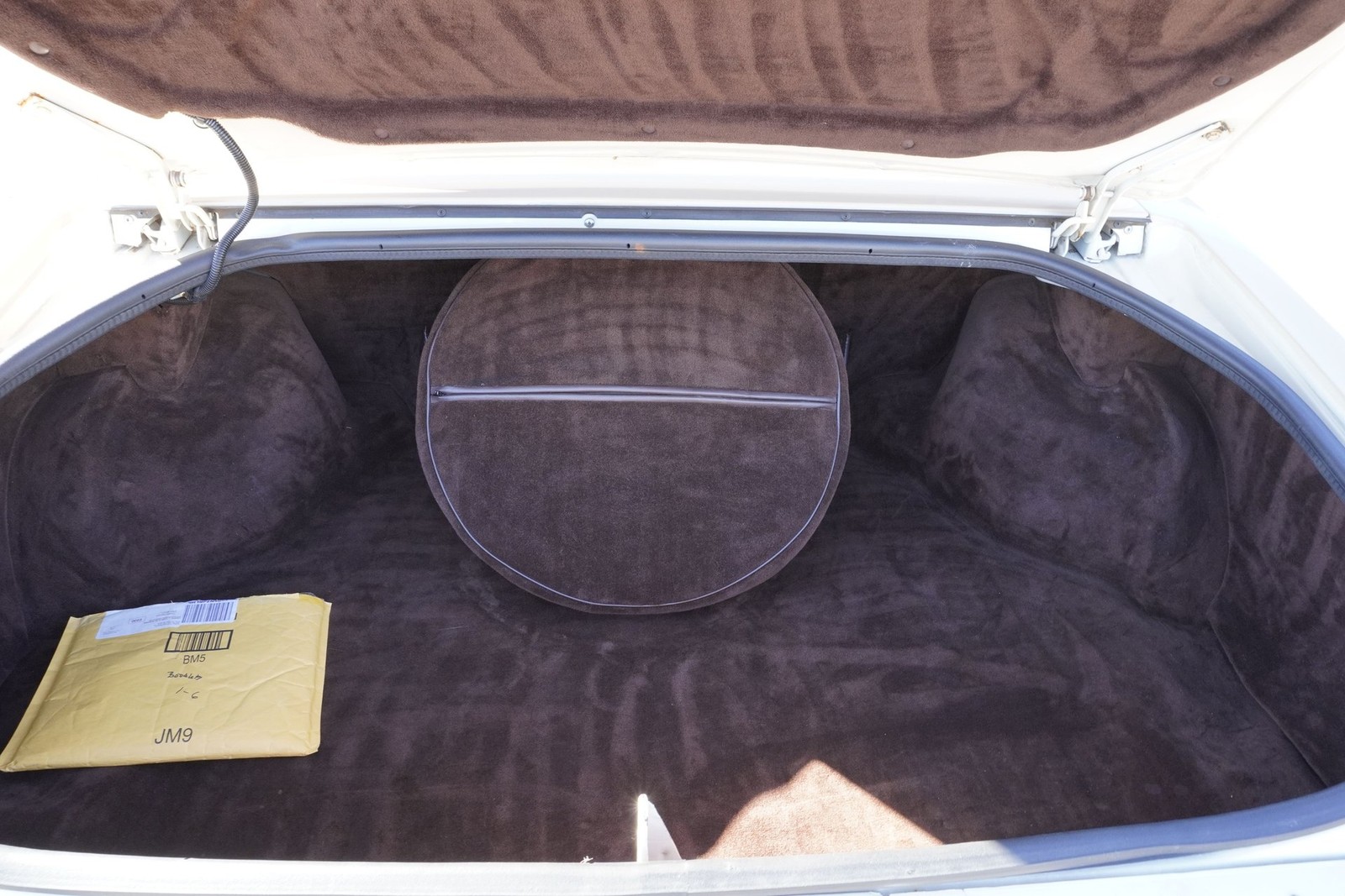 Buick-Riviera-XX-Anniversary-Edition-1983-Coupe-13