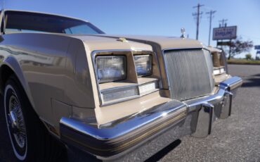 Buick-Riviera-XX-Anniversary-Edition-1983-Coupe-21