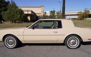 Buick-Riviera-XX-Anniversary-Edition-1983-Coupe-6