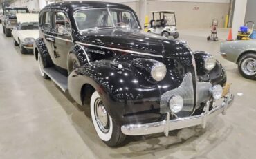 Buick-Roadmaster-1939-Sedan-1