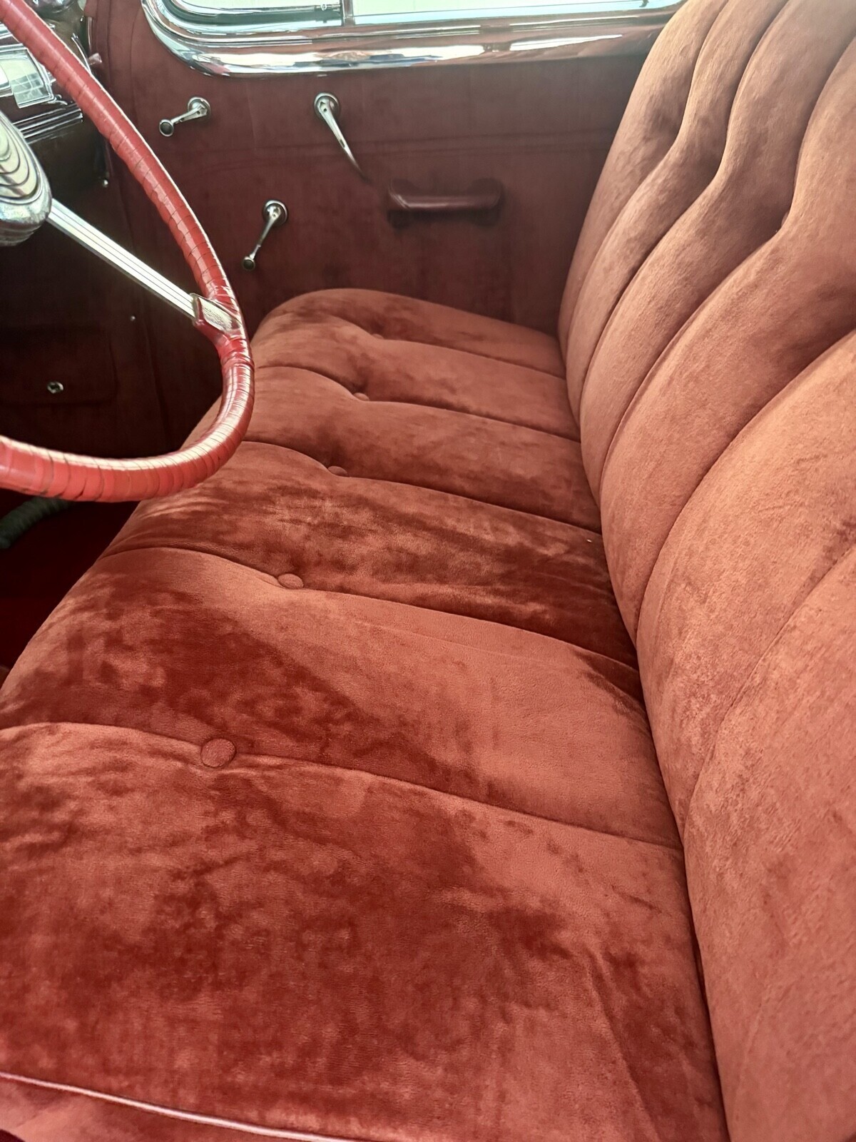 Buick-Roadmaster-1939-Sedan-24