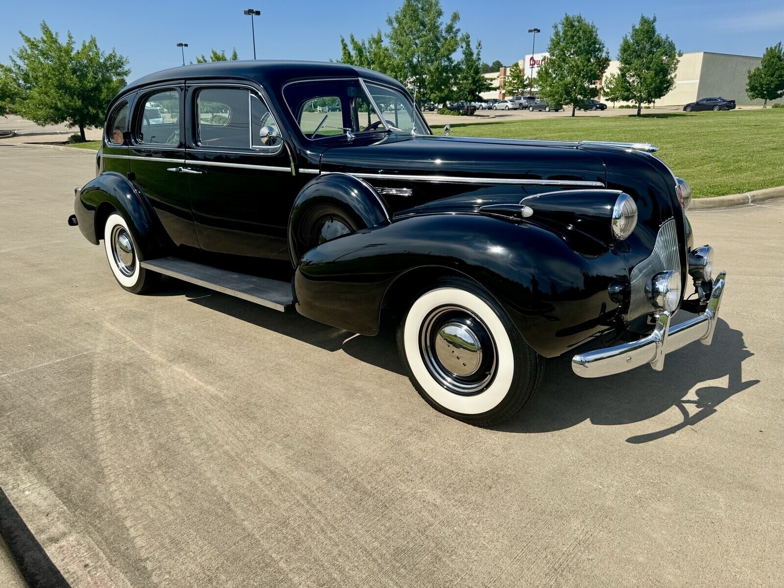 Buick-Roadmaster-1939-Sedan-5
