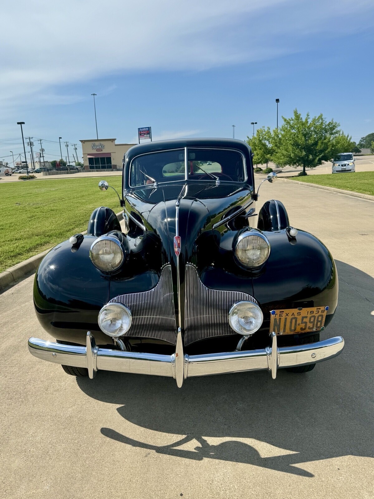 Buick-Roadmaster-1939-Sedan-9