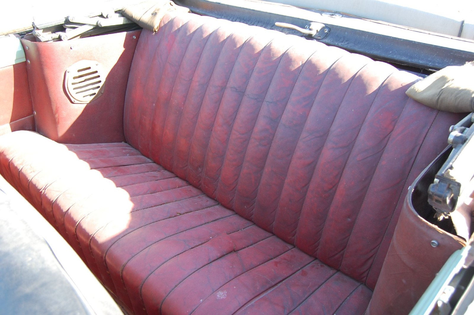 Buick-Roadmaster-1948-Convertible-13