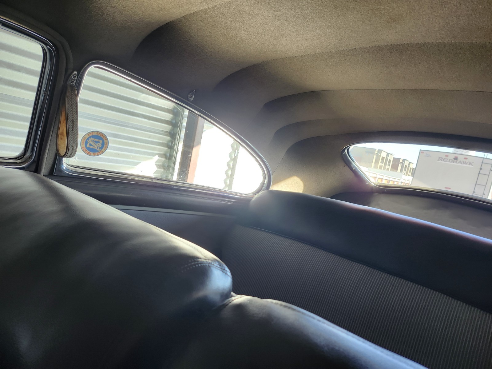 Buick-Roadmaster-1948-Sedan-12