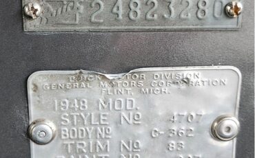 Buick-Roadmaster-1948-Sedan-13