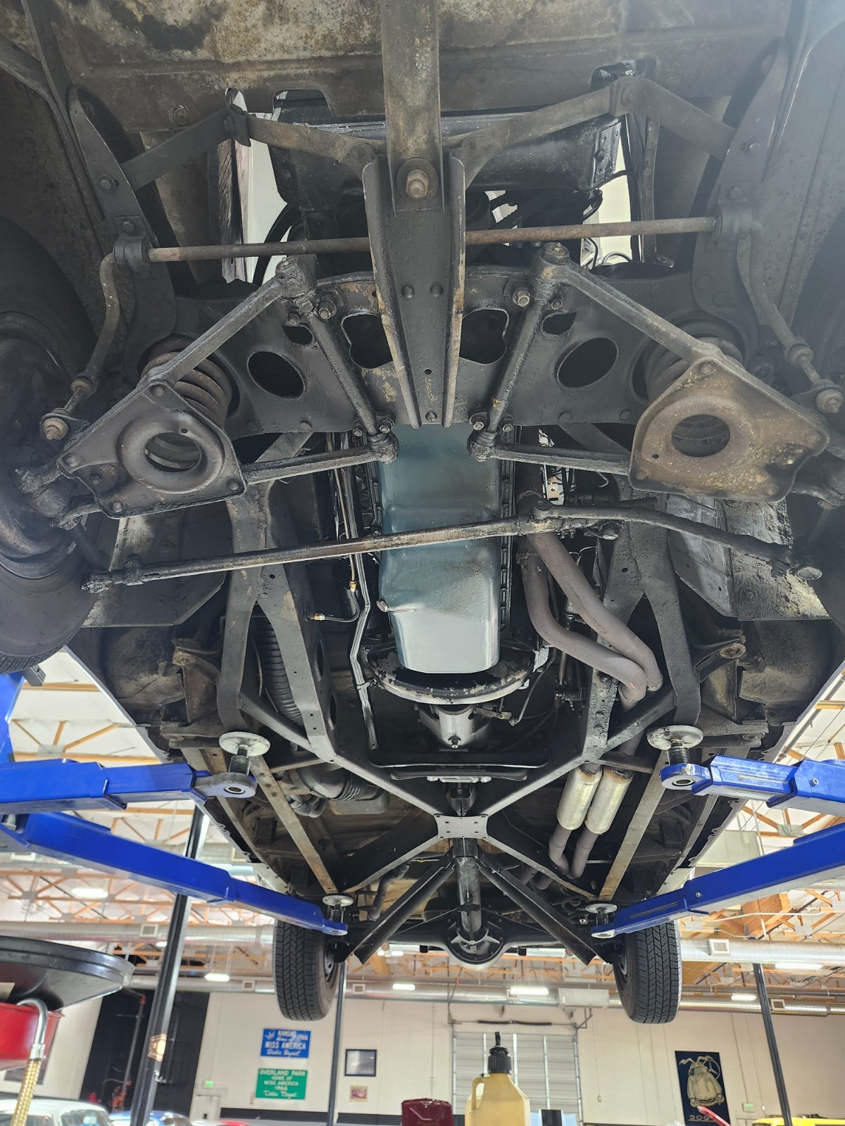 Buick-Roadmaster-1948-Sedan-15