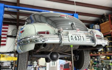 Buick-Roadmaster-1948-Sedan-17