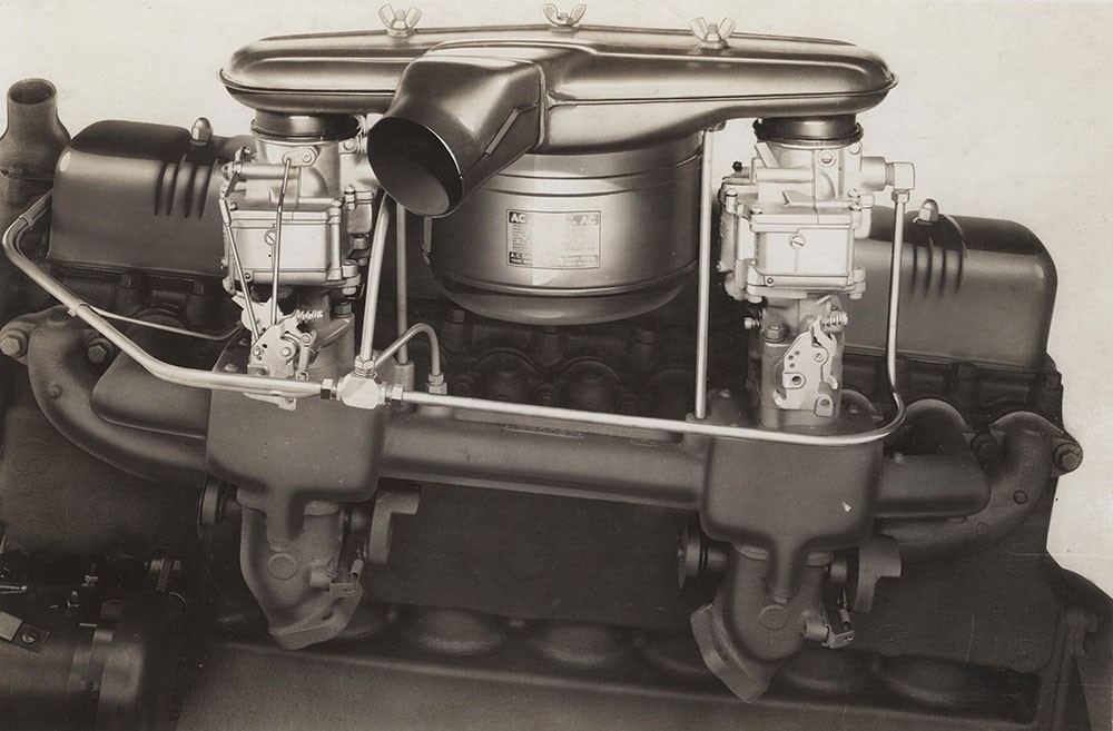 Buick-Roadmaster-1948-Sedan-21