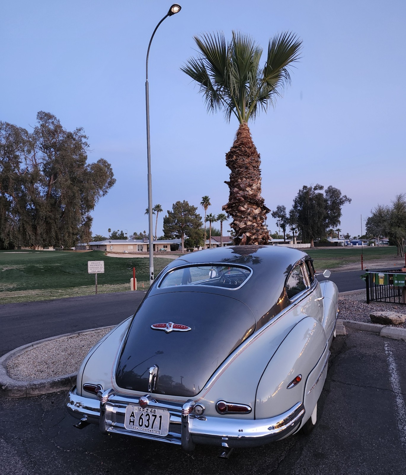 Buick-Roadmaster-1948-Sedan-3