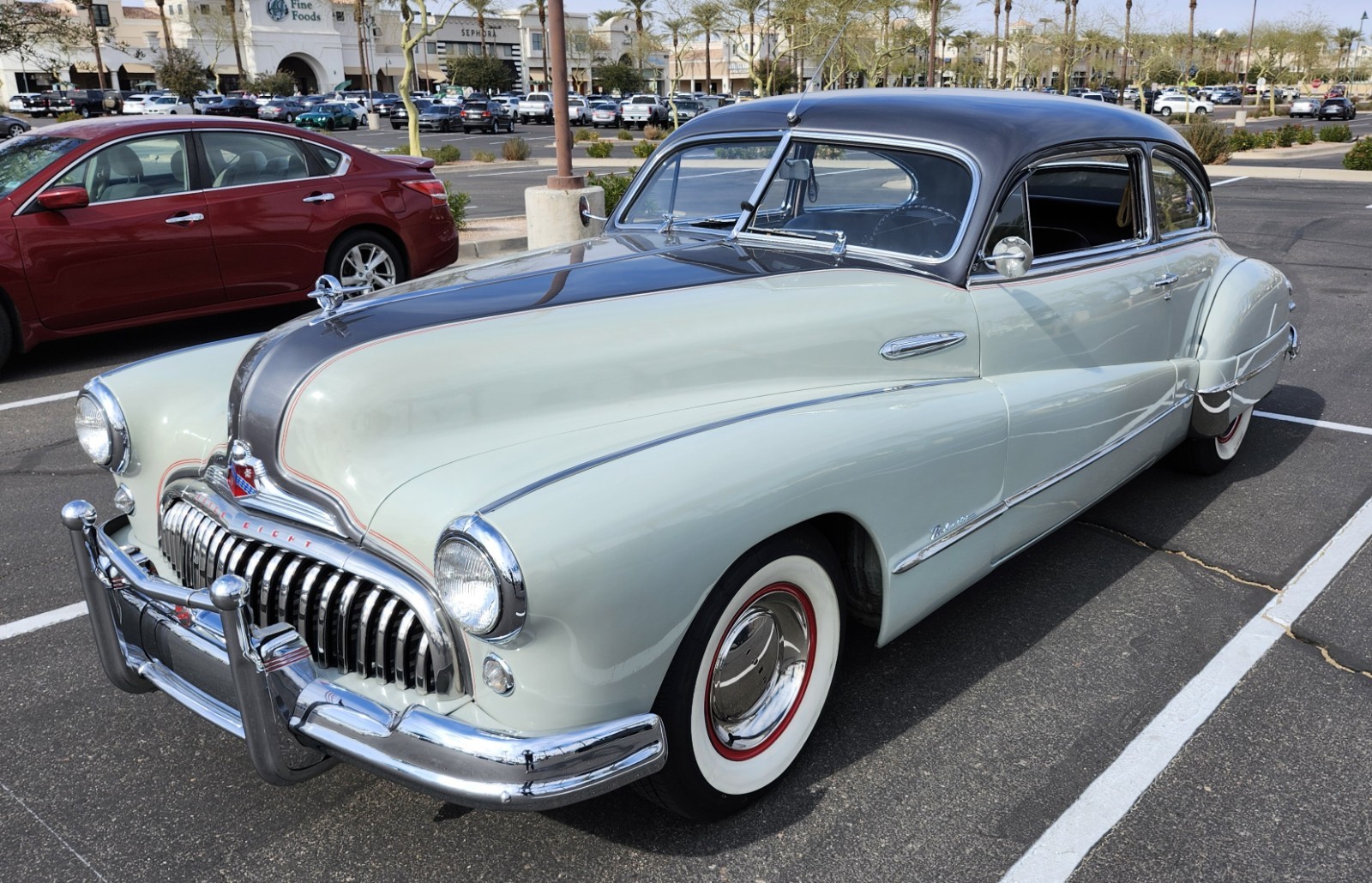 Buick-Roadmaster-1948-Sedan-4