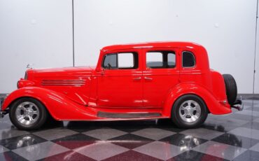 Buick-Series-60-1935-Sedan-2