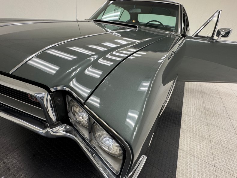 Buick-Skylark-1968-Sequoia-Green-Black-1