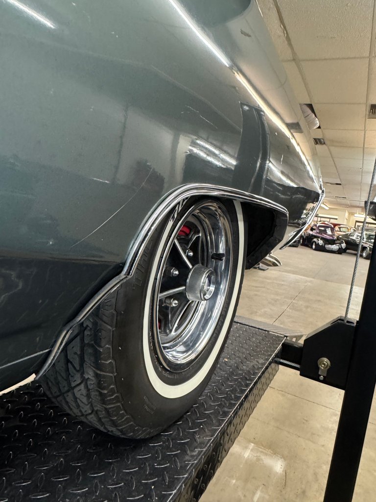 Buick-Skylark-1968-Sequoia-Green-Black-44