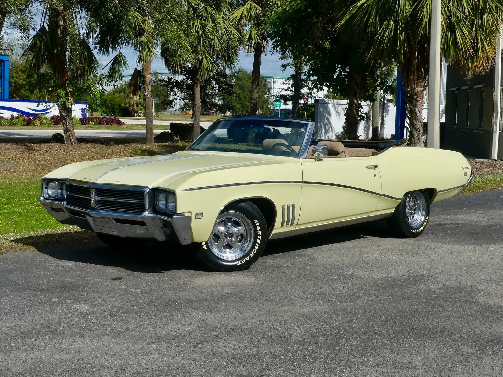 Buick-Skylark-1969-Convertible-9