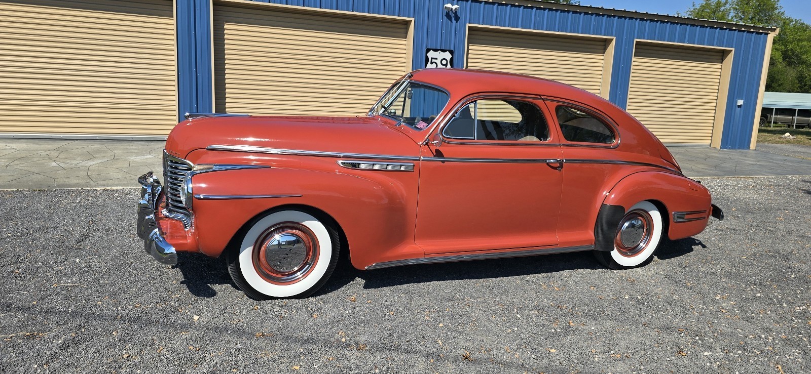 Buick-Special-1941-Sedan-1