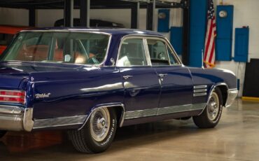 Buick-Wildcat-1964-4-Door-Sedan-21