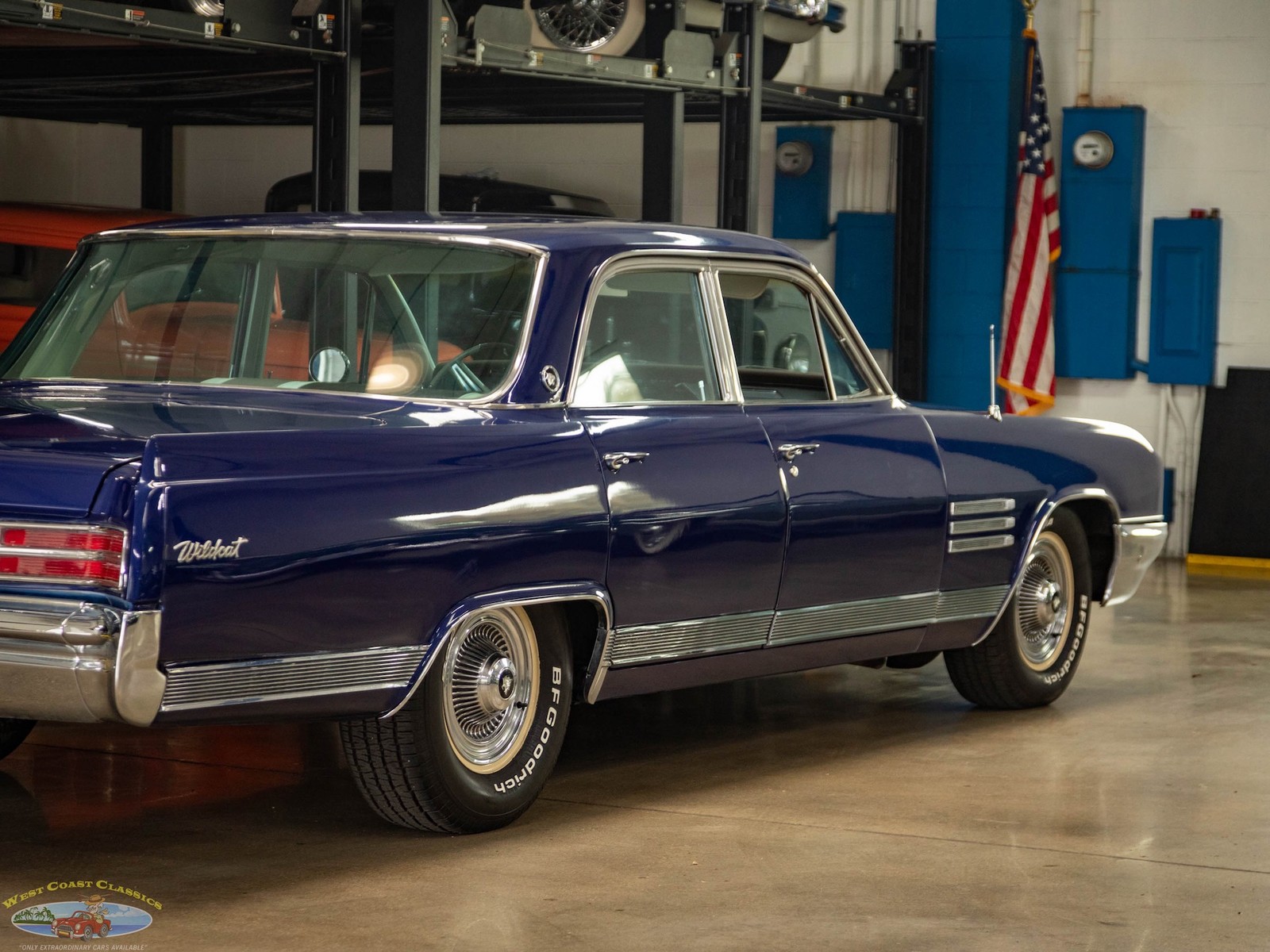 Buick-Wildcat-1964-4-Door-Sedan-21