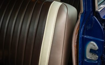 Buick-Wildcat-1964-4-Door-Sedan-23