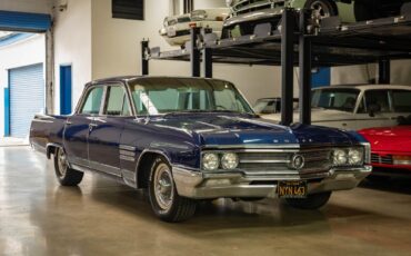 Buick-Wildcat-1964-4-Door-Sedan-6