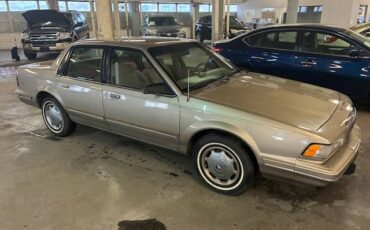 Buick-century-specialspecial-wagon-1996-3