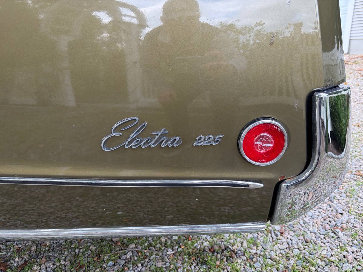 Buick-electra-225-convertible-1969-16
