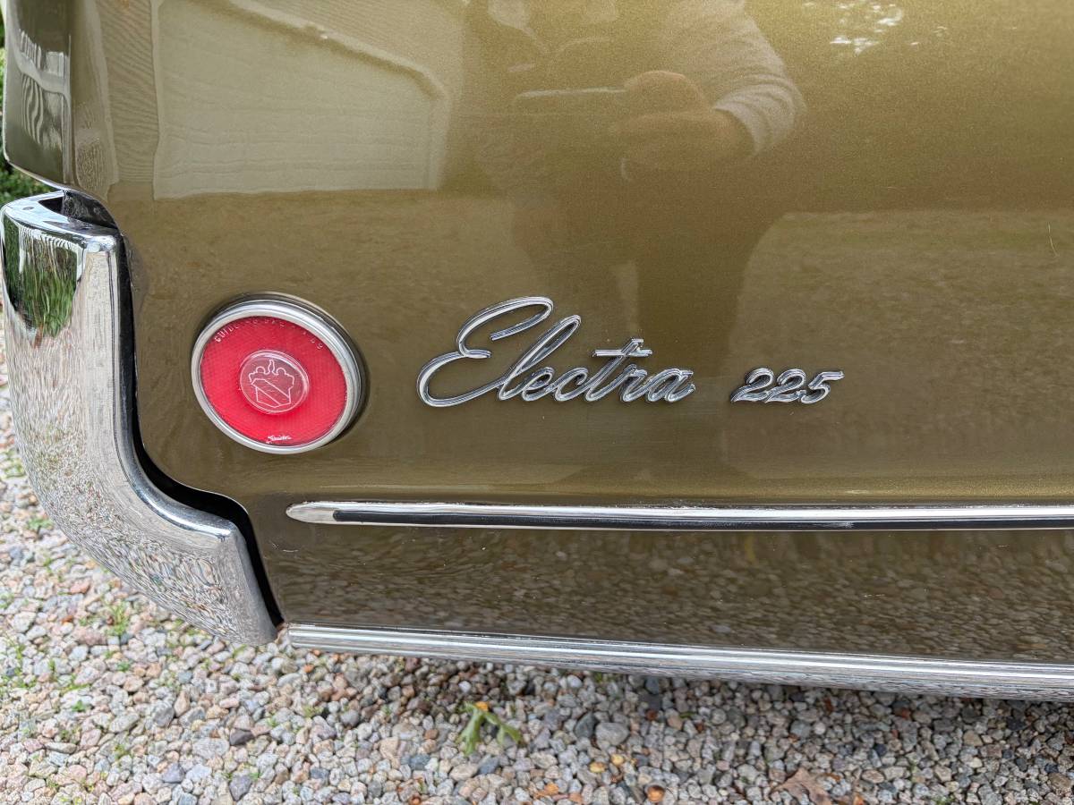 Buick-electra-225-convertible-1969-17