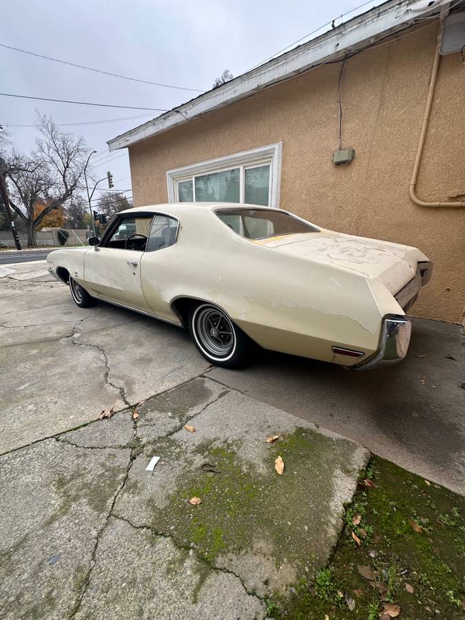Buick-grand-sport-1970-yellow-2