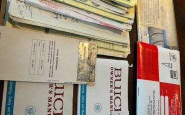 Buick-grand-sport-1970-yellow-22