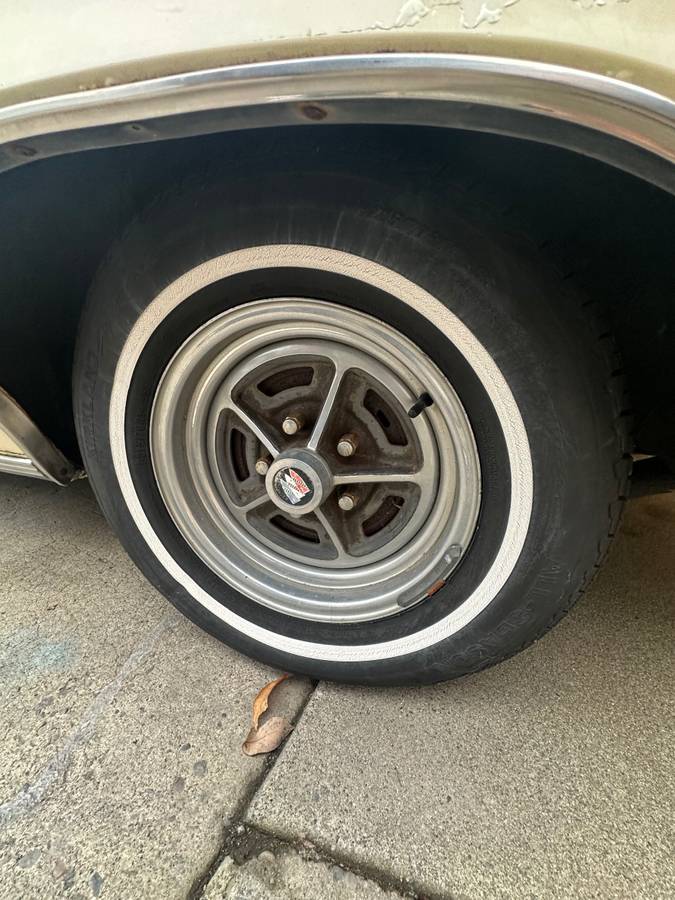 Buick-grand-sport-1970-yellow-26