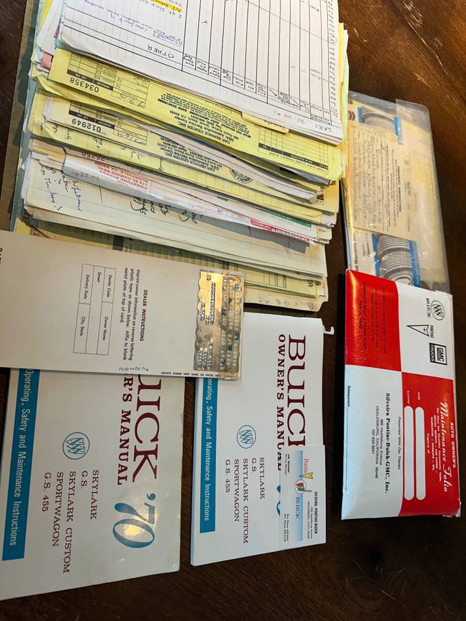 Buick-grand-sport-1970-yellow-4