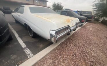 Buick-lesabre-1973-white-19