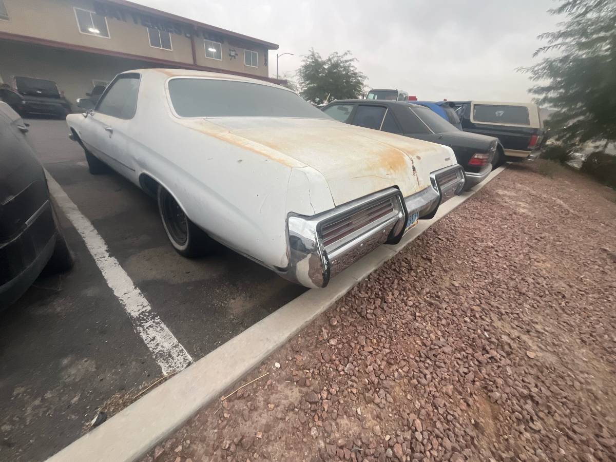 Buick-lesabre-1973-white-19