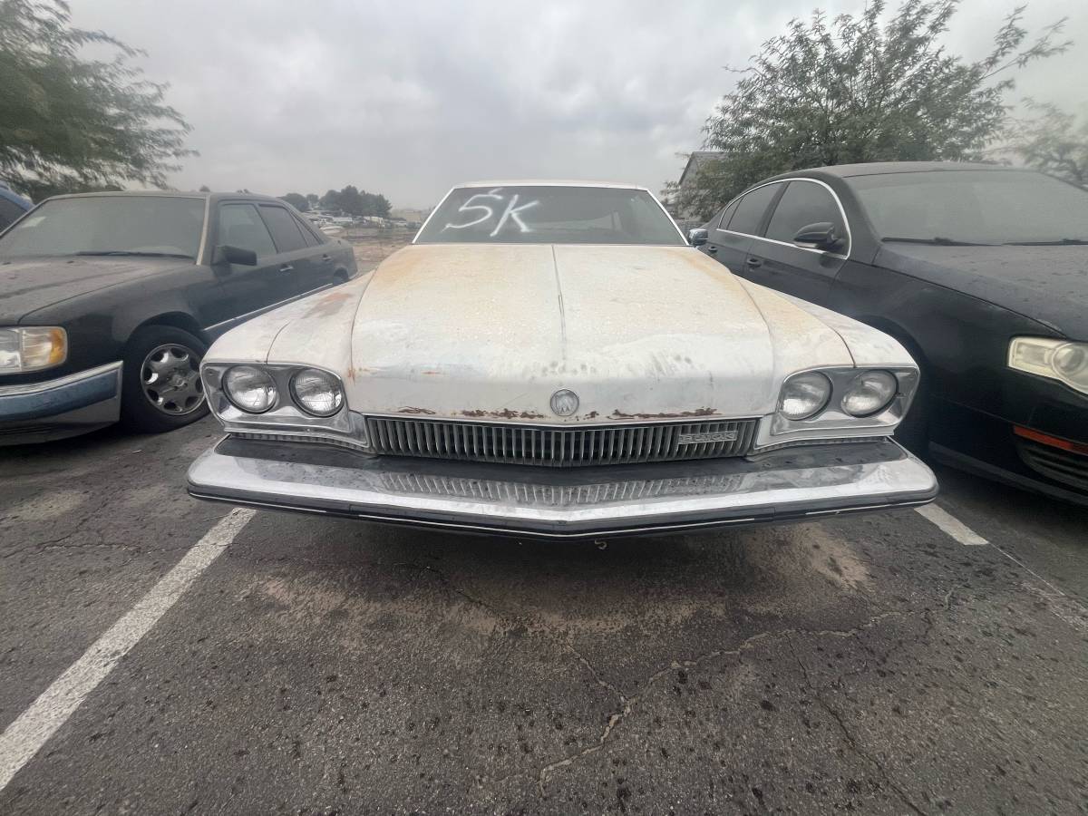 Buick-lesabre-1973-white-2