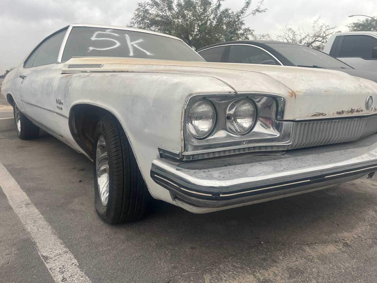 Buick-lesabre-1977-15