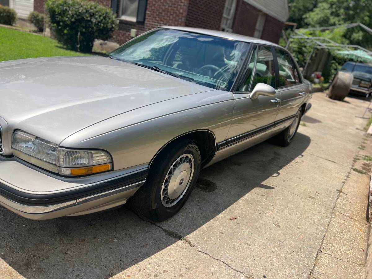 Buick-lesabre-1995-2
