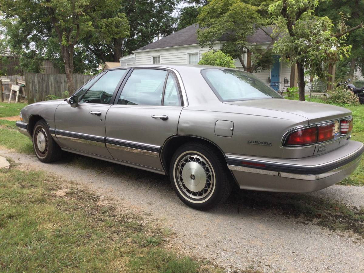 Buick-lesabre-1995-5
